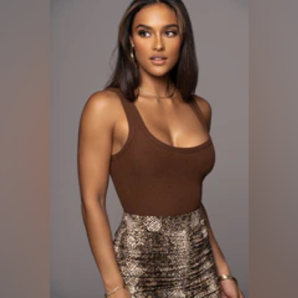 Chocolate Nila Ribbed Tank